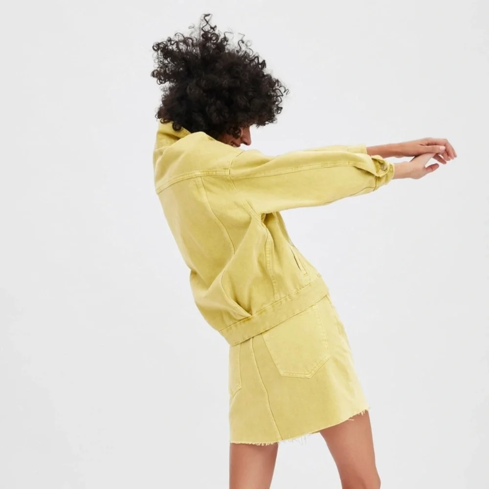 Zara Yellow/Mustard Jeans Skirt Size S